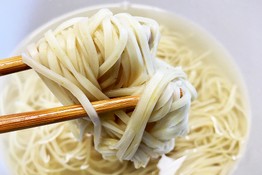 makaron_smazony_po_chinsku_02.jpg