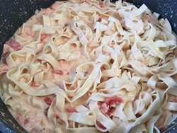 Tagliatelle al Salmone02.jpg